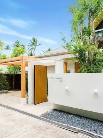 รูปภาพของBeachfront Villa InduBlue .5 En-Suite AC bedrooms .Housekeeper Inc. Private Pool