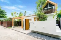 Beachfront Villa InduBlue .5 En-Suite AC bedrooms .Housekeeper Inc. Private Pool 安通住宿飯店