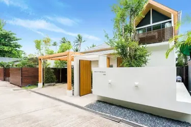 รูปภาพของBeachfront Villa InduBlue .5 En-Suite AC bedrooms .Housekeeper Inc. Private Pool