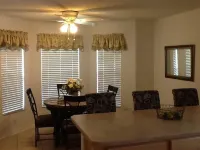Beautiful 3 Br Designer Home In Sunset Pointe