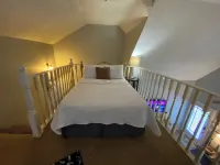 Midtown Loft in a Historic four plex in Midtown Mobile