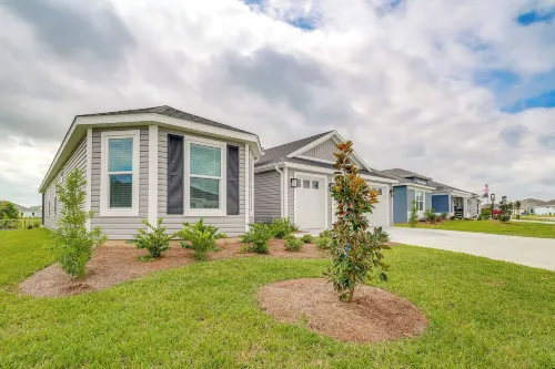 Pool Access & Screened Patio: Home in the Villages - parking