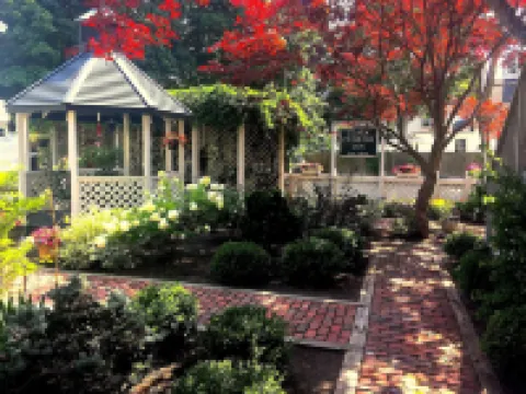 Clark Currier Inn Hotels in Newburyport