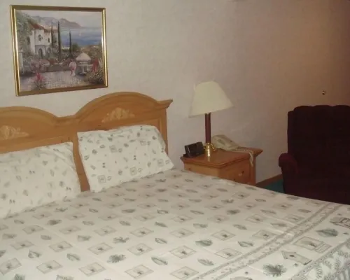 Townhouse Inn & Suites Omaha Hotels in Omaha