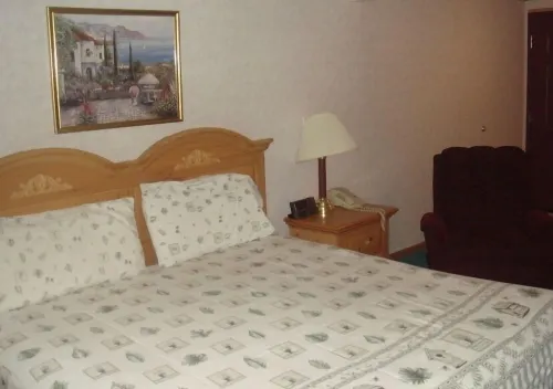 Townhouse Inn & Suites Omaha