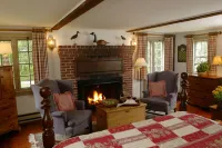 Captain's House Inn - Balcony