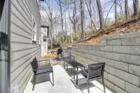 6 Mi to Chattanooga: Home w/ Balcony & Dtwn Views! - balcony