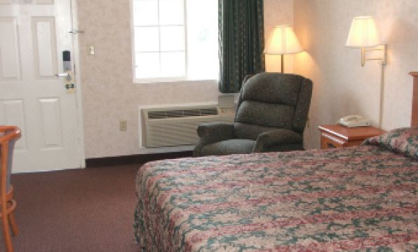 Deerfield Inn & Suites