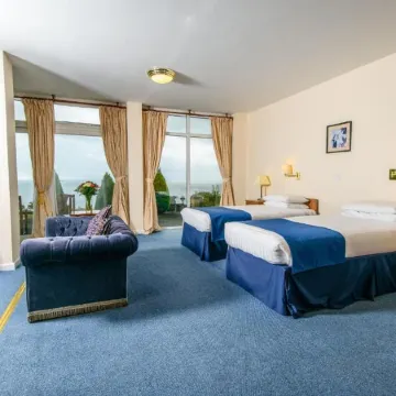 Ocean View Hotel Отели в г. Шанклин