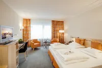 Hotel Bayerischer Hof - balcony