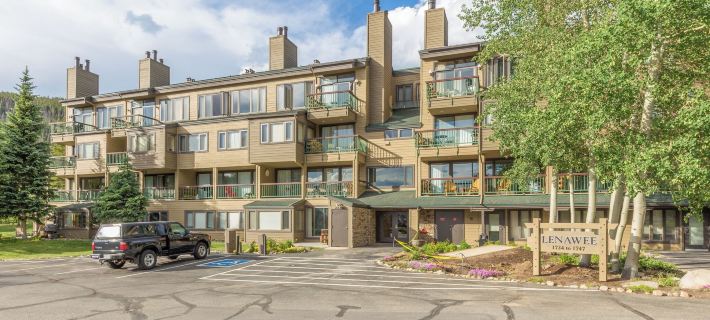 Lenawee 1740 Hotels in Keystone