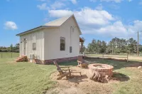 Contrell Cottage on Farm w/ Peaceful Views - Wifi