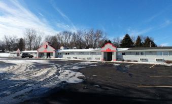 Red Carpet Inn Windom