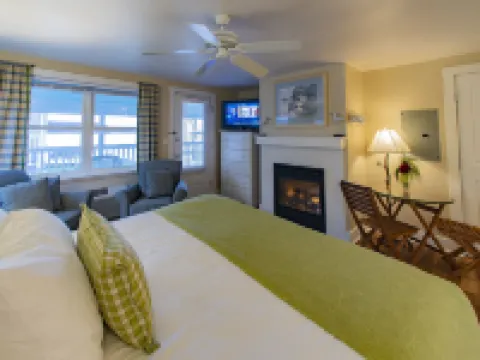 Edgewater Resort Hotels in Sister Bay