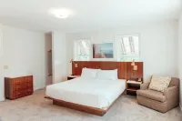 Skaneateles Suites Boutique Hotel Hotels in Spafford