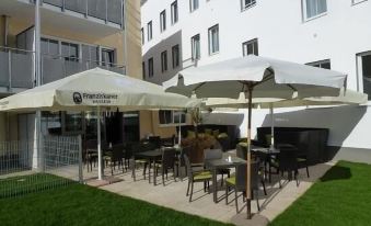 Hotel Und Cafe Paso