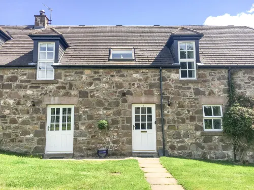 Dunnottar Woods Cottage فنادق في Stonehaven