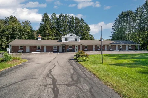 Birches Motel Hotels in Wilton