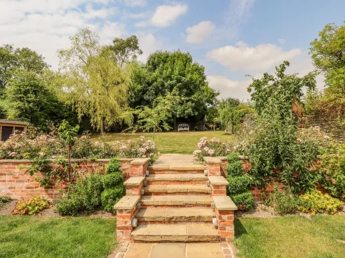 Jolls Cottage Hotels in Spilsby