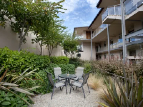 Lakeside Apartments Hotels in Wanaka
