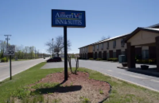 AmeriVu Inn & Suites