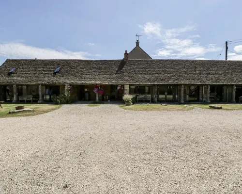 Tump Cottage Hotels in Stonehouse