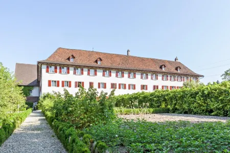 Kloster Dornach / Basel Отели в г. Эш