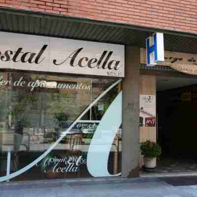 Hostal Acella Hotel Exterior