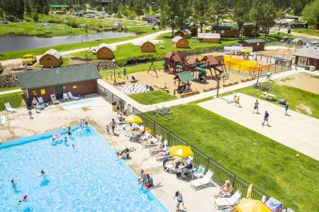 Lodge at Palmer Gulch Отели в г. Кистон