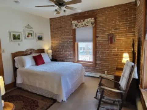 Bross Hotel B & B Hotels in Delta County