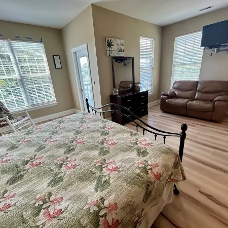 Blue Dolphin 6 Bedroom Home by RedAwning