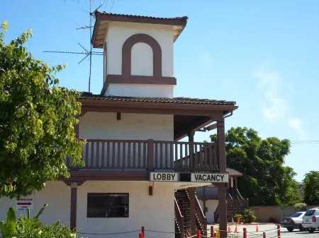 E-Z 8 Motel Newark Отели рядом с достопримечательностью «Fear Overload Scream Park»