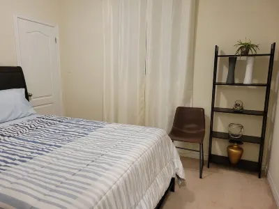 Jack and Jill private suite, safe and relaxing 2 bedroom apartment @ RoseGlen Hotels in der Nähe von Niagara College Canada, Niagara-on-the-Lake Campus