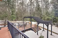 Adirondack Oasis, 15 Mi to Lake George Village! - Wifi