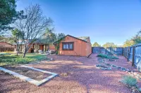 Spacious Yard with Mtn Views! Scenic Sedona Retreat