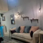 Charming Artist's nook - 1-bed condo with WiFi, AC. Close to beach and shopping