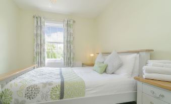 Roseberry House