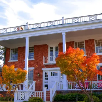 Bluff View Inn