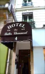 Hôtel des Buttes Chaumont Hotel a XIX arrondissement di Parigi