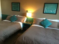 Canterbury Inn Hotels in Invermere