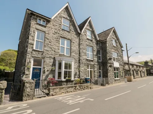 Angorfa Hotels in Harlech