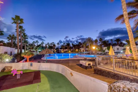 Ona Las Brisas Отели рядом с достопримечательностью «Playa de Papagayo»