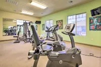 Mesquite Vacation Rental Condo w/ Resort Amenities - parkir
