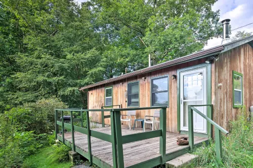 8 Acres and Hiking Trails Little Switzerland Escape - 3-Sterne