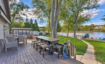 Boat Dock & Backyard: 'Rock River Retreat'