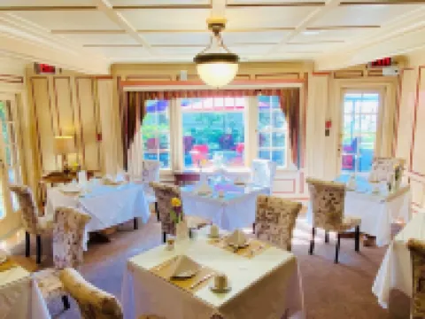 The Latch Inn Hotels in Sidney