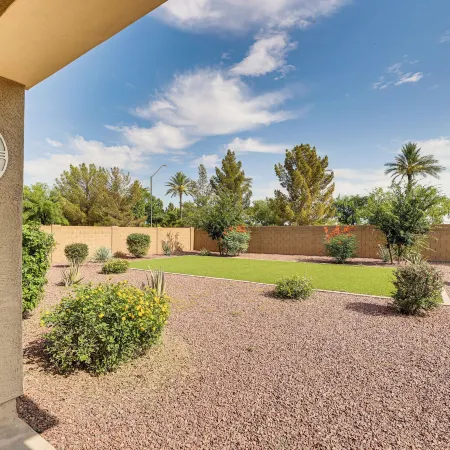 Quiet Casa Grande House Next to Villago Park!