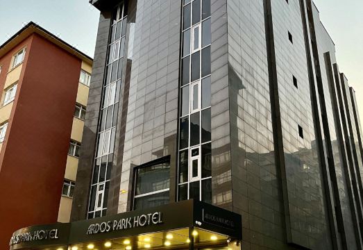 아르도스 파크 호텔