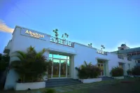 Renest Gandhidham Hotels in Гандхідхам
