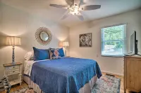 Hayesville Lake Getaway w/ Balcony & Mtn Views! - 3-Star